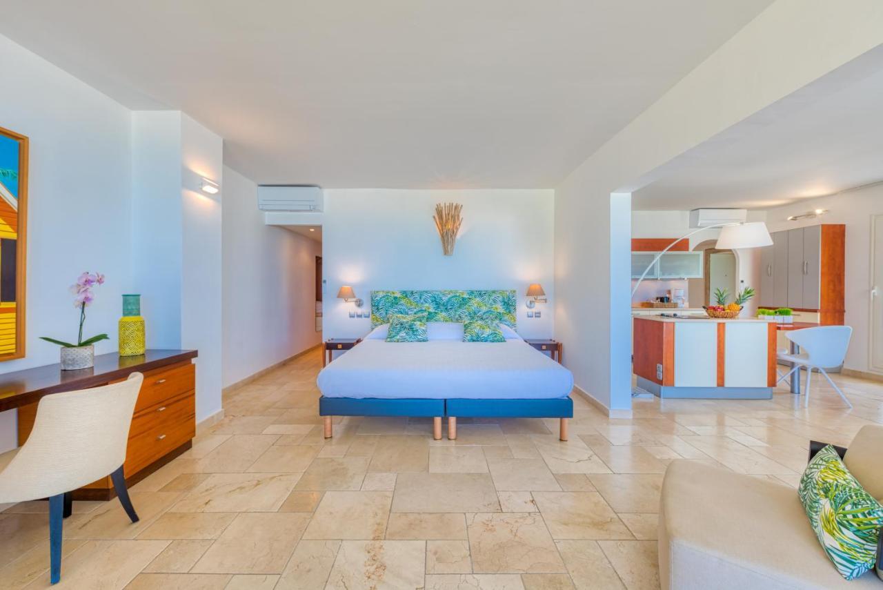 Le Domaine Anse Marcel Beach Resort Екстериор снимка