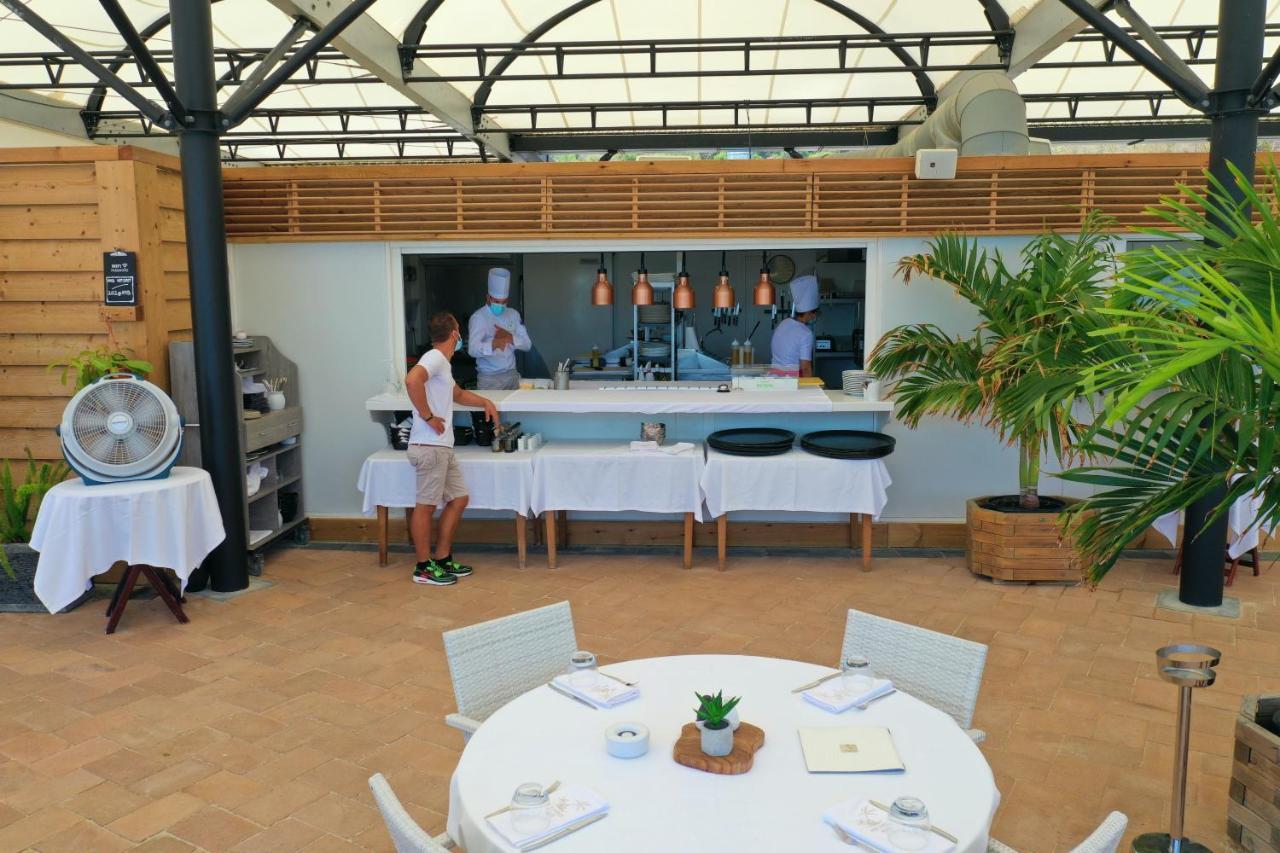 Le Domaine Anse Marcel Beach Resort Екстериор снимка