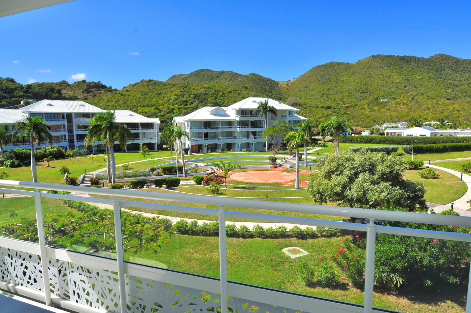 Le Domaine Anse Marcel Beach Resort Екстериор снимка